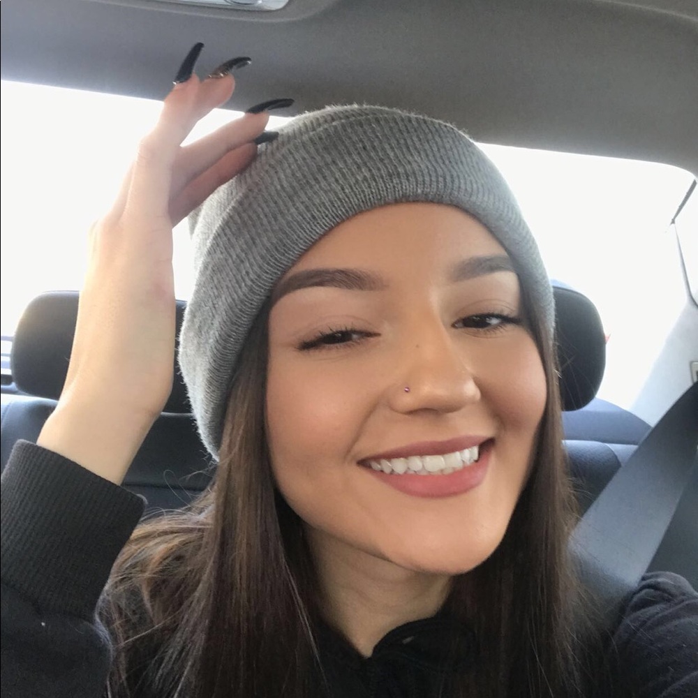 Meet your Posher, Becky